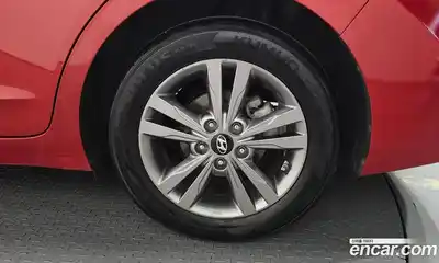 Hyundai Avante 2016 1.6 автомат (гидро), миниатюра 7