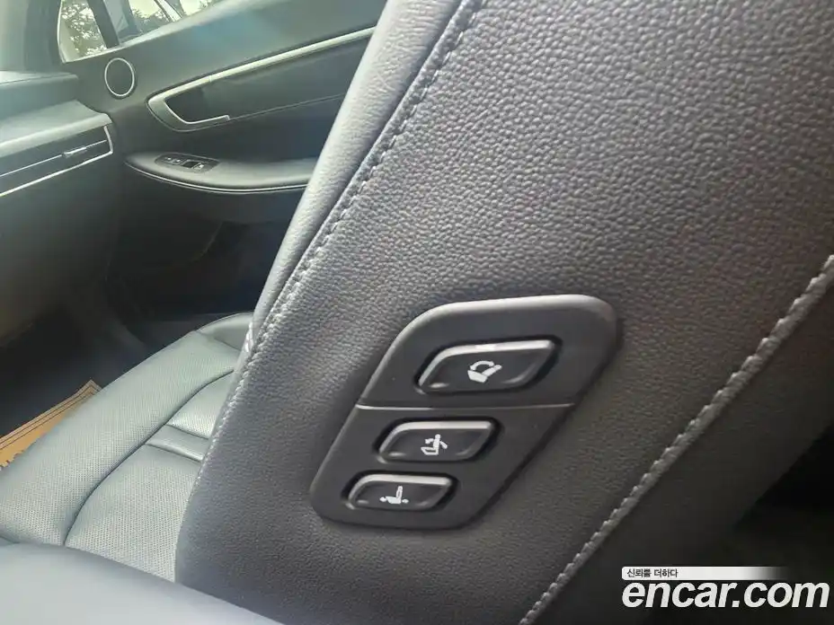 Hyundai Sonata 2024 2.0 автомат (гидро), фото 15
