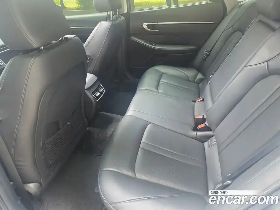 Hyundai Sonata 2024 2.0 автомат (гидро), фото 19