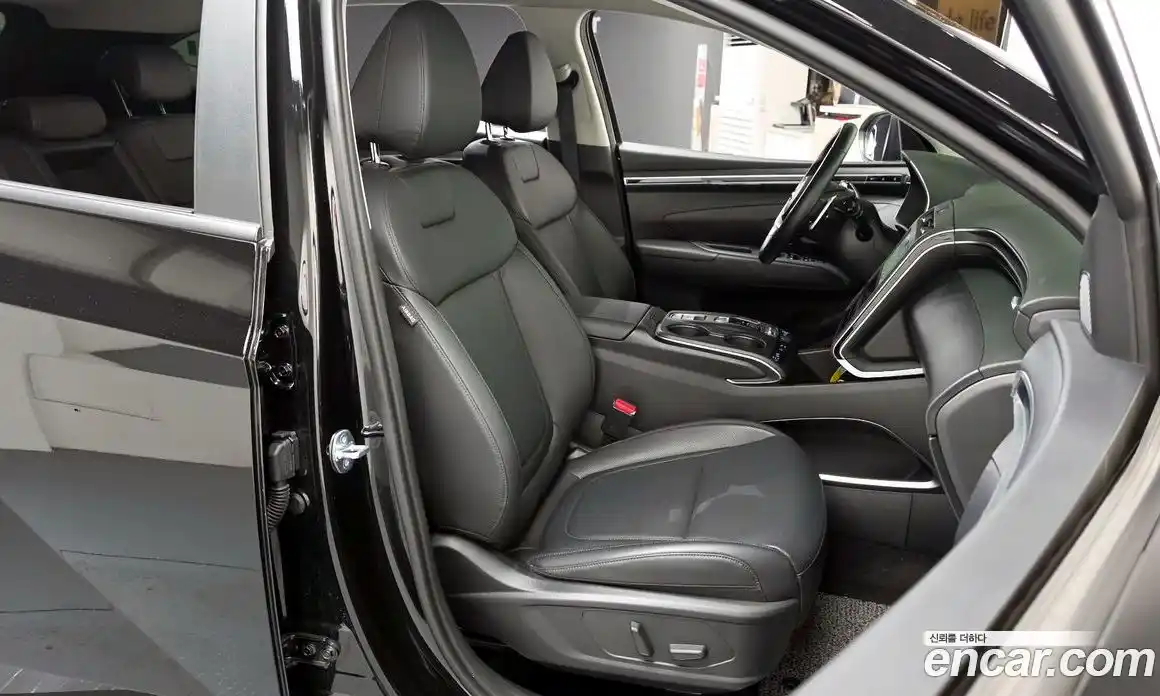 Hyundai Tucson 2023 1.6 автомат (гидро), фото 16