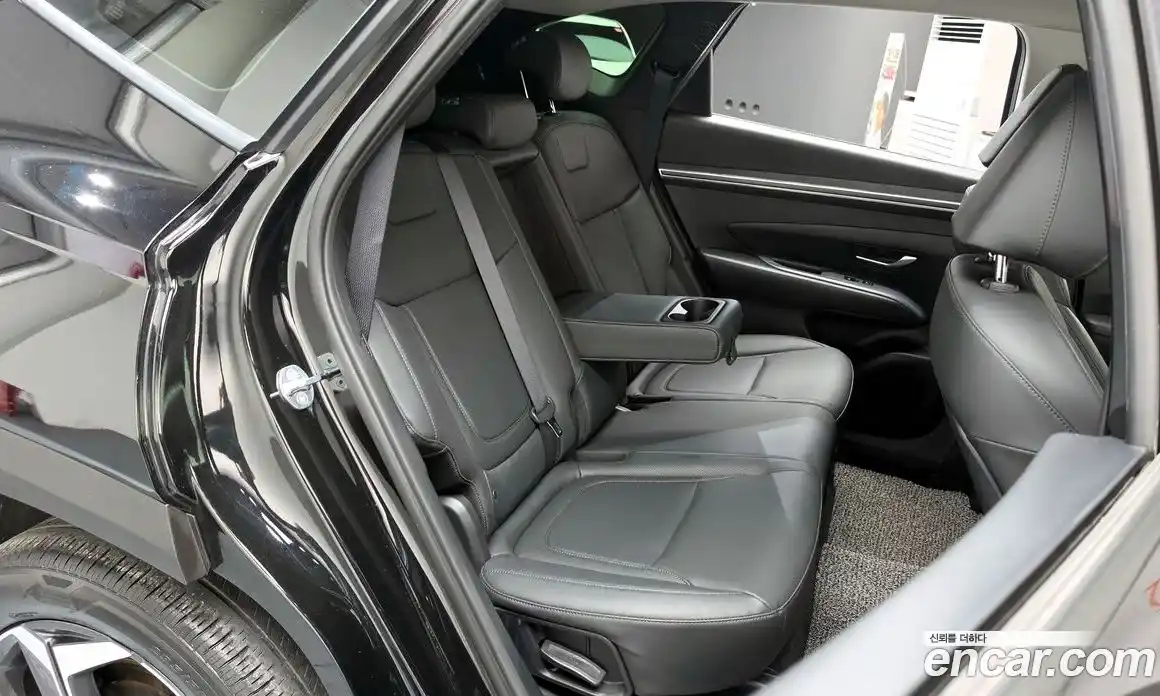 Hyundai Tucson 2023 1.6 автомат (гидро), фото 17