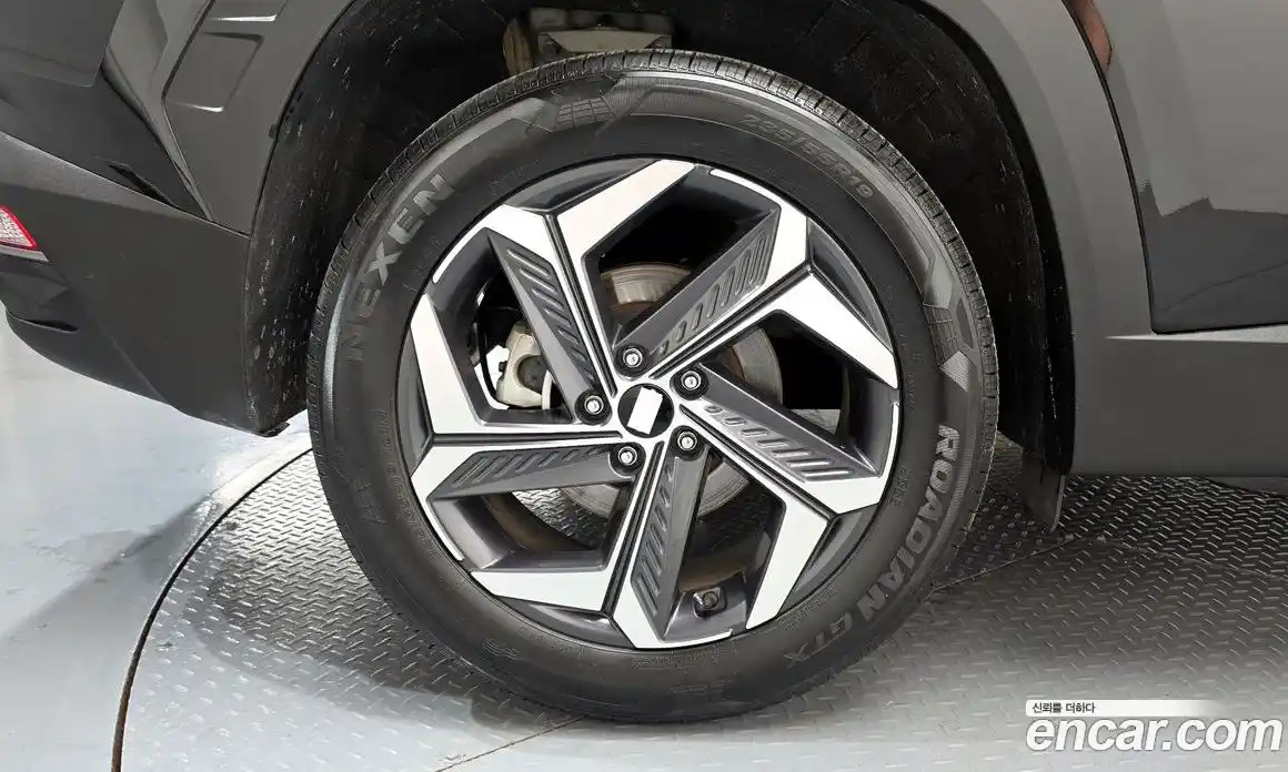 Hyundai Tucson 2023 1.6 автомат (гидро), фото 5