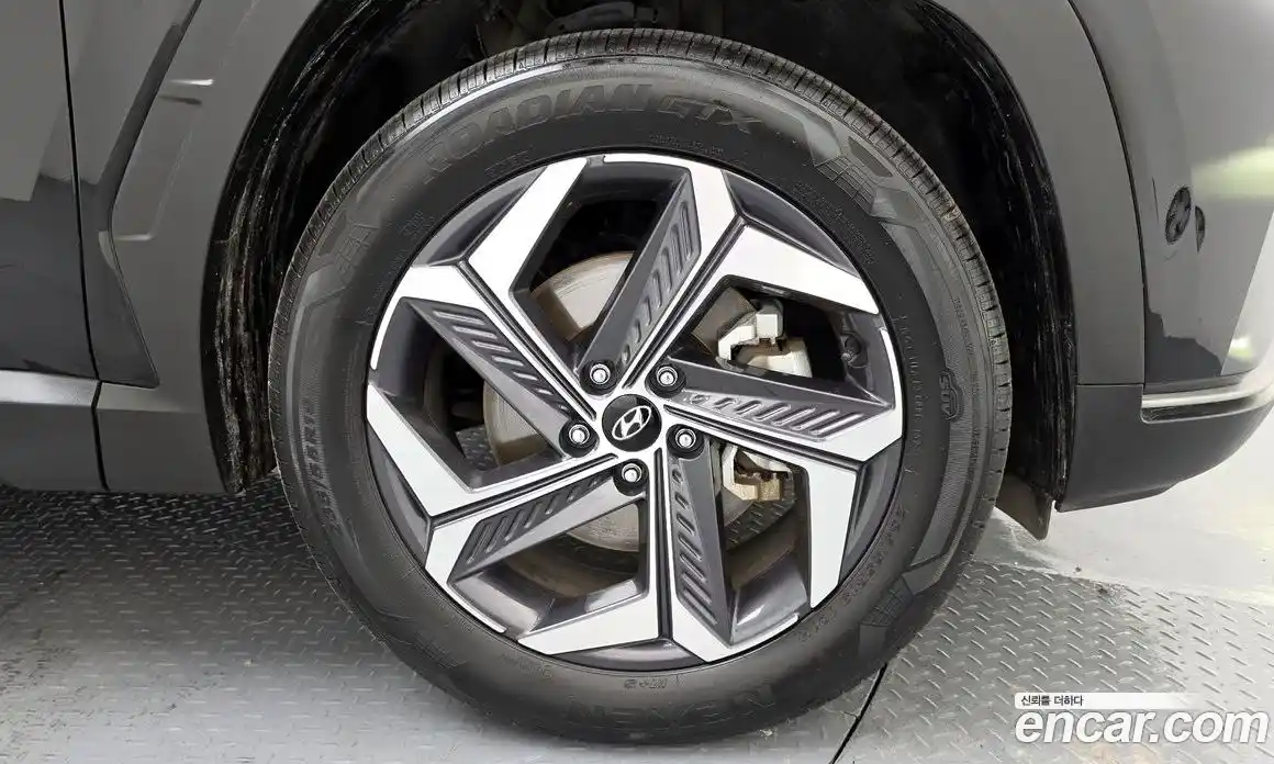 Hyundai Tucson 2023 1.6 автомат (гидро), фото 7