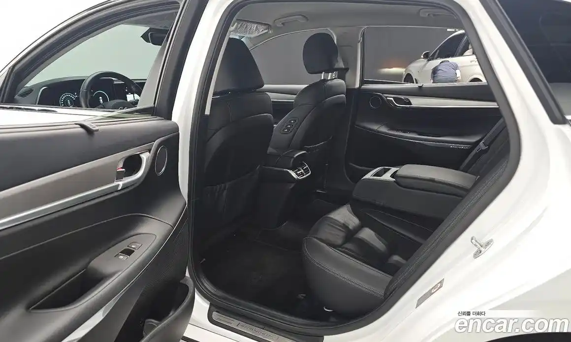 Hyundai Grandeur 2020 2.4 автомат (гидро), фото 12