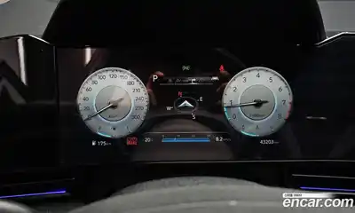 Hyundai Avante 2023 2.0 автомат (гидро), миниатюра 11