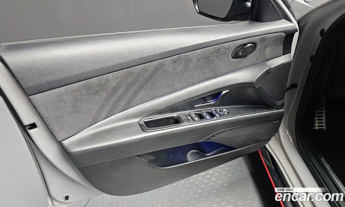 Hyundai Avante 2023 2.0 автомат (гидро), фото 14