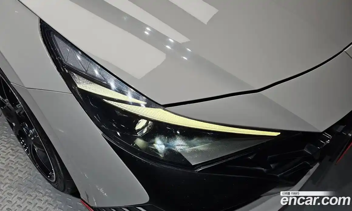 Hyundai Avante 2023 2.0 автомат (гидро), фото 8