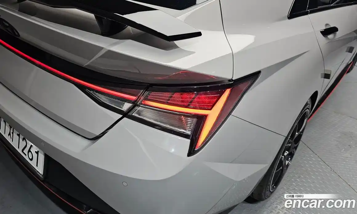Hyundai Avante 2023 2.0 автомат (гидро), фото 9