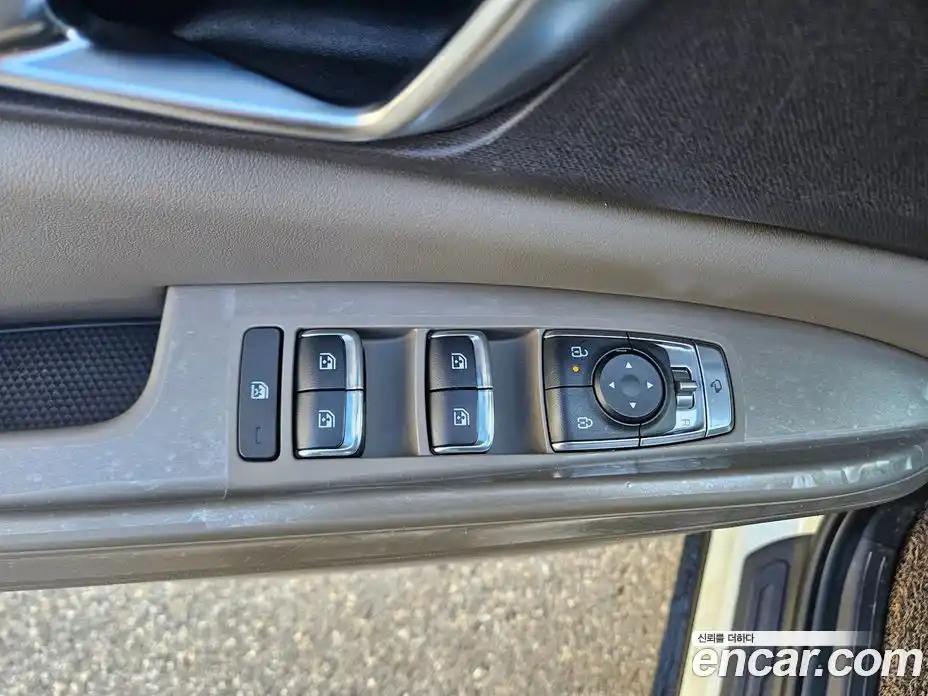 Kia Carnival 2024 1.6 автомат (гидро), фото 10
