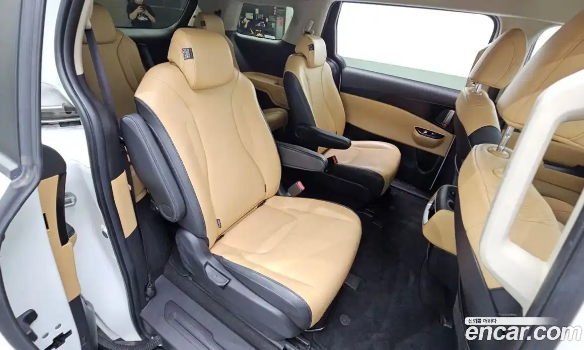 Kia Carnival 2022 2.2 автомат (гидро), фото 17
