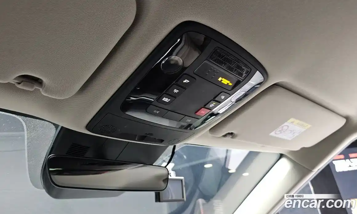 Kia Carnival 2024 1.6 автомат (гидро), фото 26