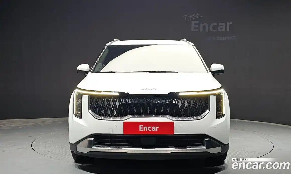 Kia Carnival 2024 1.6 автомат (гидро), фото 3