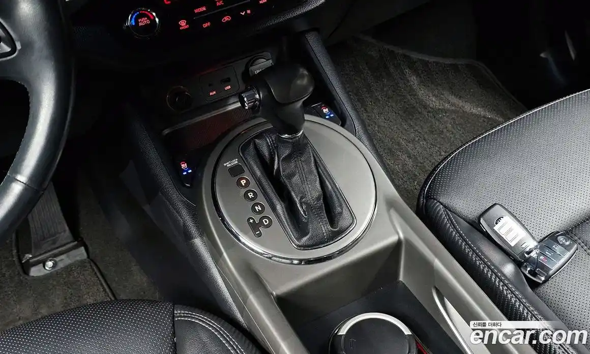Kia Sportage 2013 2.0 автомат (гидро), фото 12