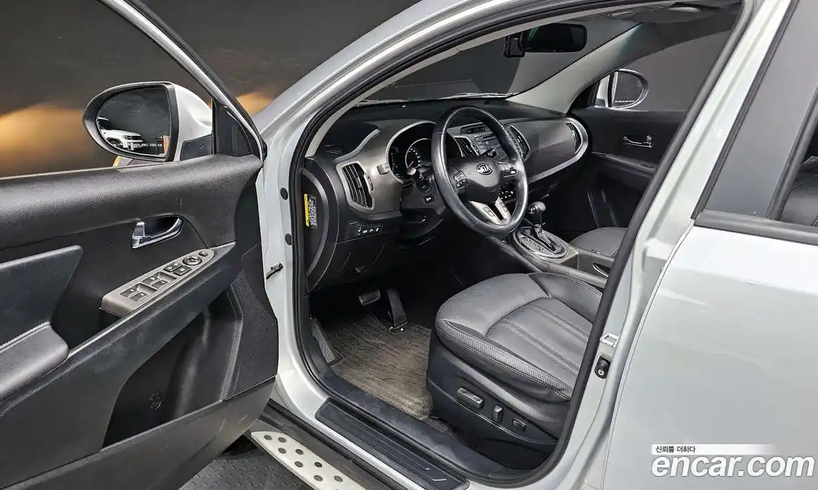 Kia Sportage 2013 2.0 автомат (гидро), фото 13