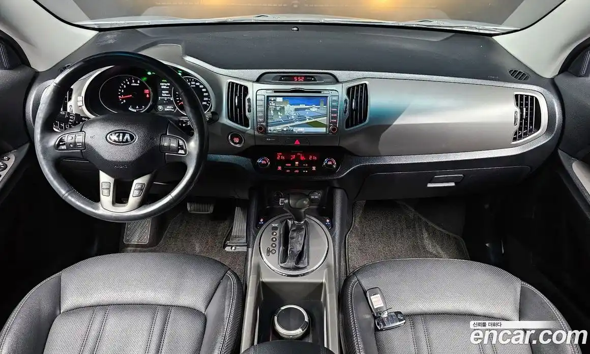 Kia Sportage 2013 2.0 автомат (гидро), фото 10