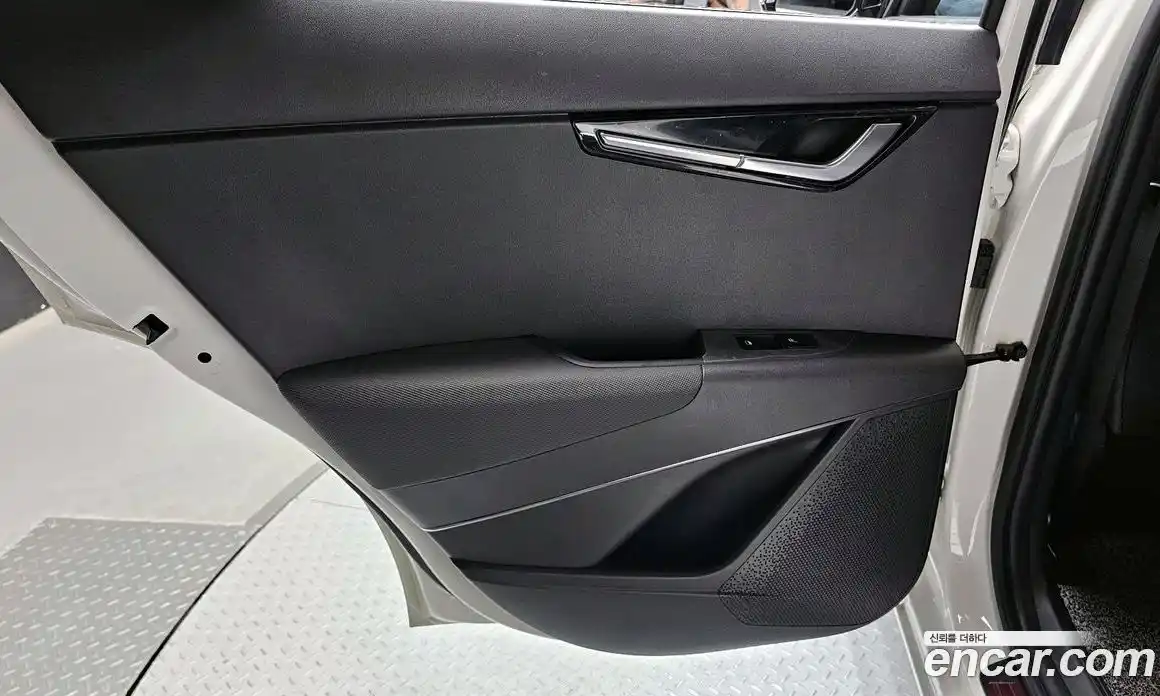 Kia Niro 2022 1.6 автомат (гидро), фото 15