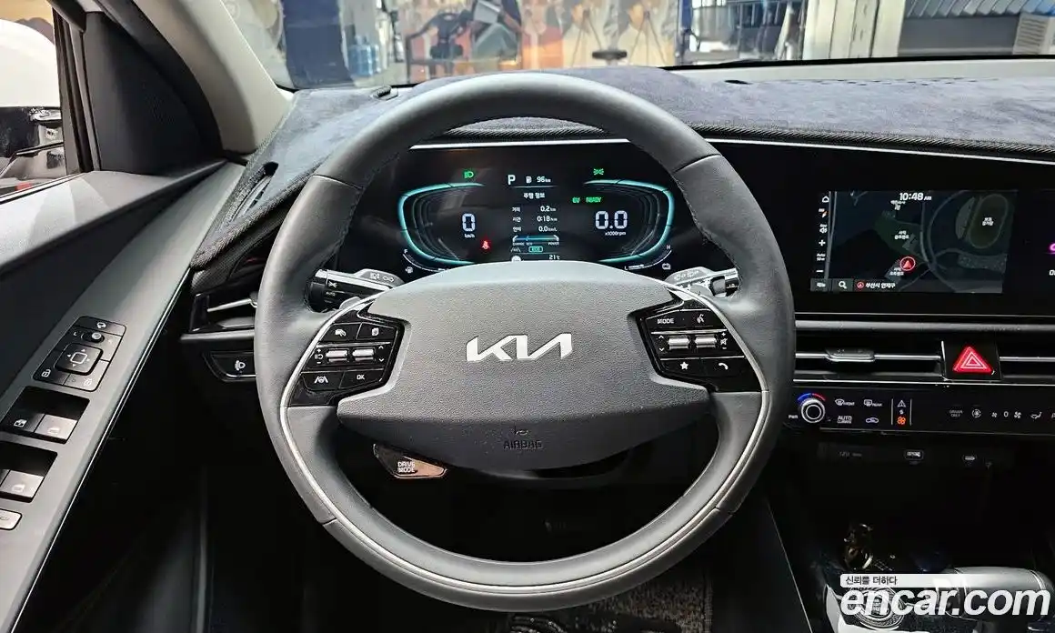 Kia Niro 2022 1.6 автомат (гидро), фото 19