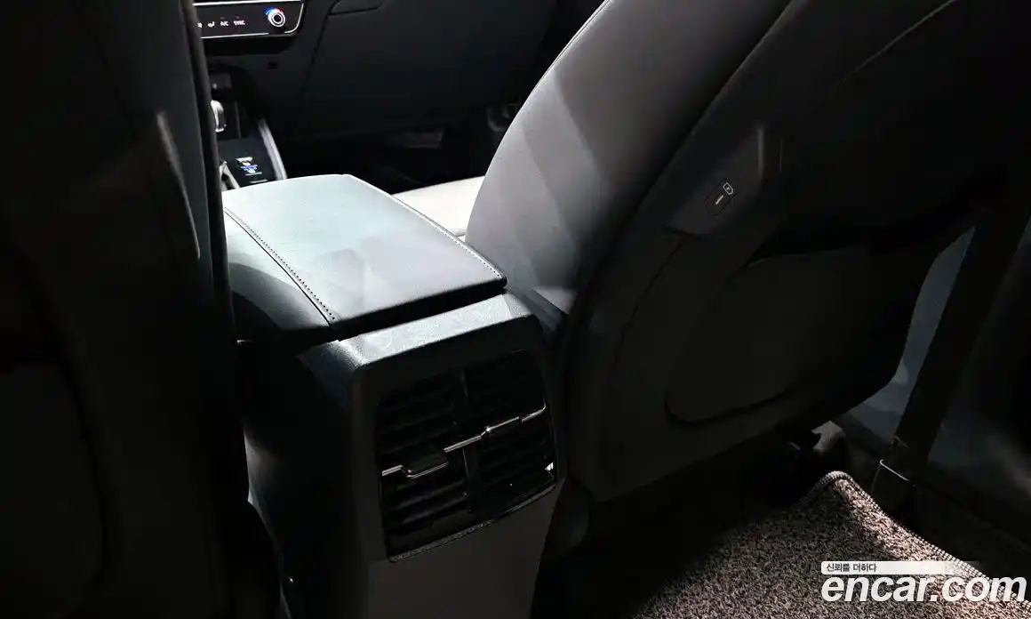 Kia Niro 2022 1.6 автомат (гидро), фото 29
