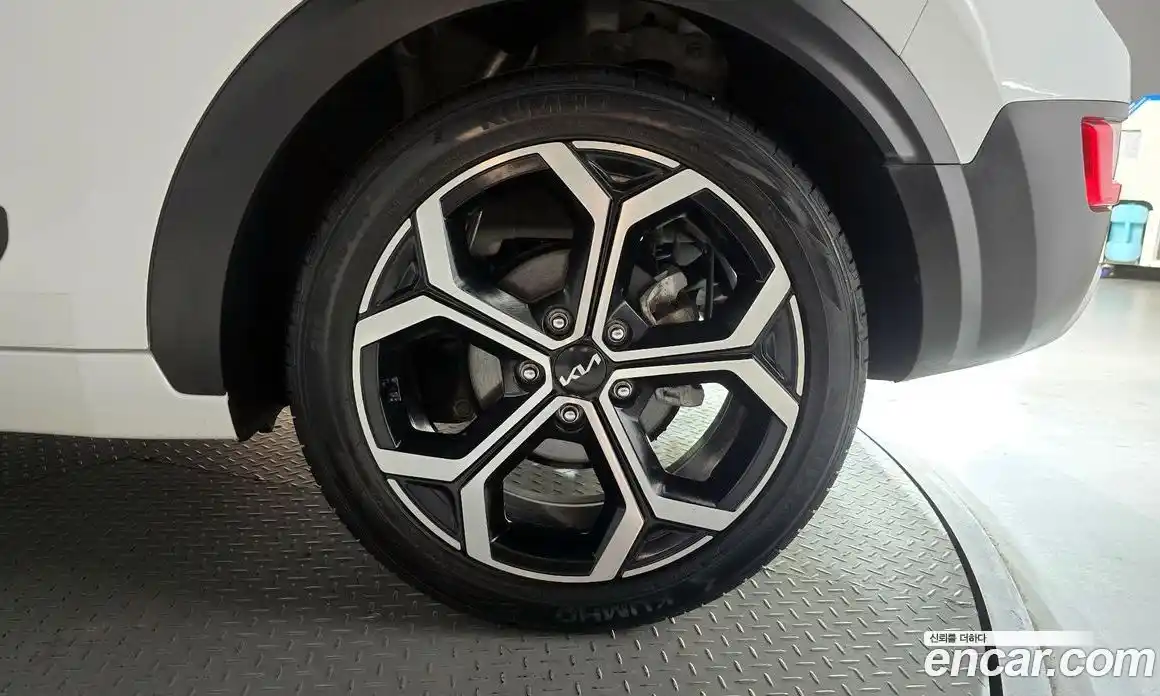 Kia Niro 2022 1.6 автомат (гидро), фото 7