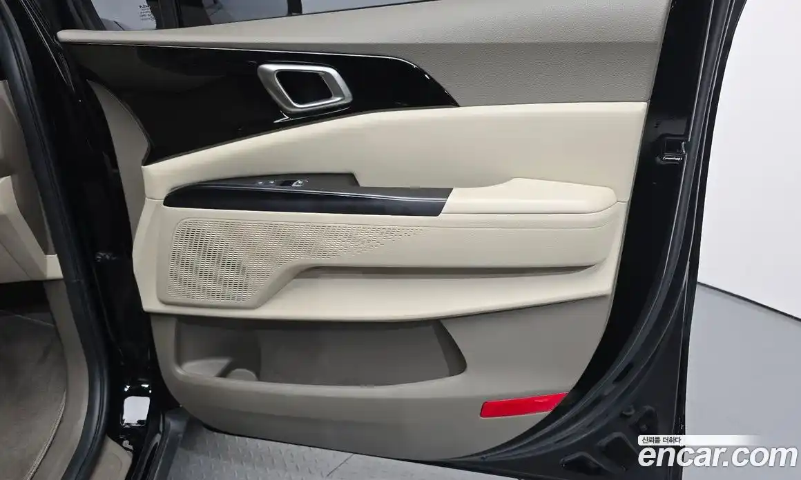 Kia Carnival 2023 2.2 автомат (гидро), фото 14