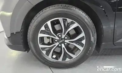 Kia Carnival 2023 2.2 автомат (гидро), миниатюра 7