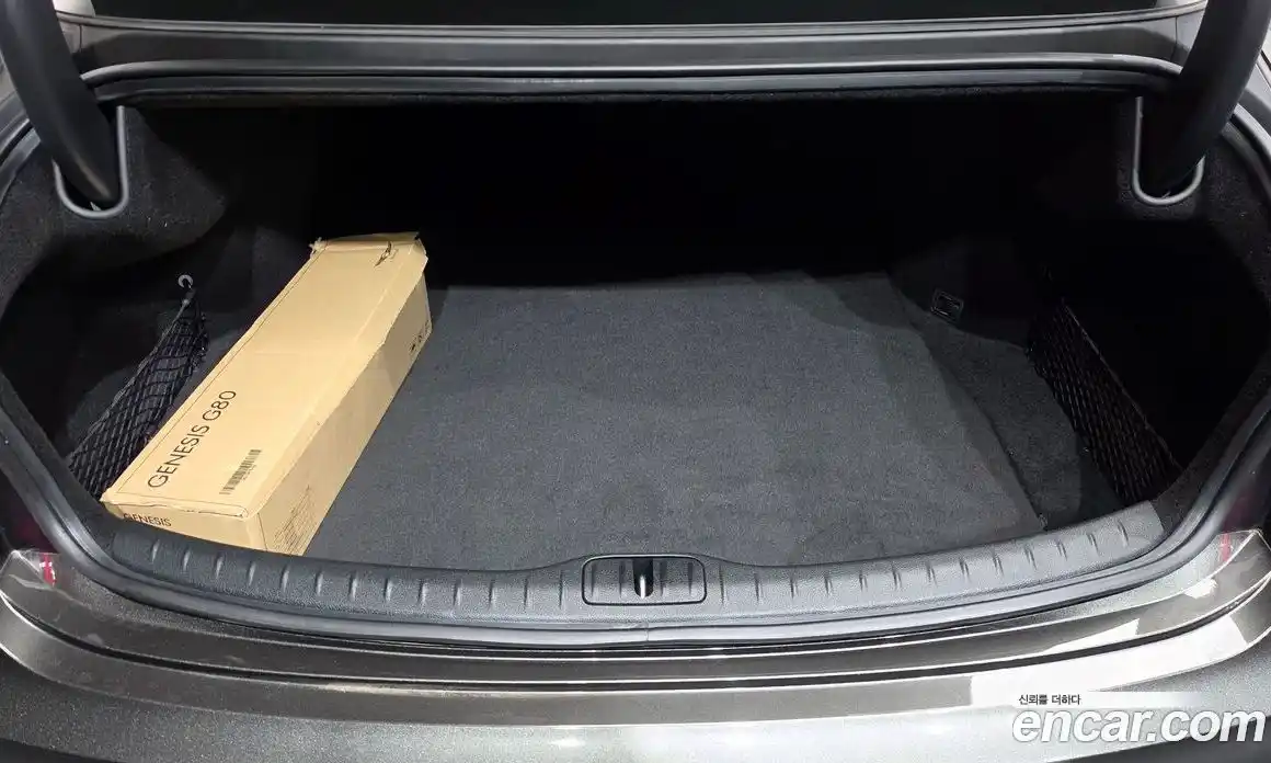 Genesis G80 2026 2.5 автомат (гидро), фото 25