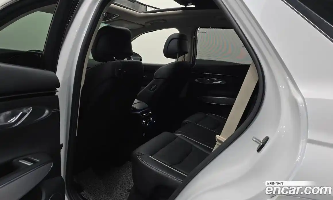 Genesis GV70 2022 0.1 автомат (гидро), фото 17