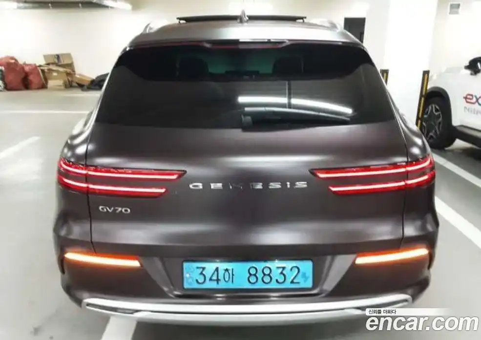 Genesis GV70 2022 0.1 автомат (гидро), фото 3