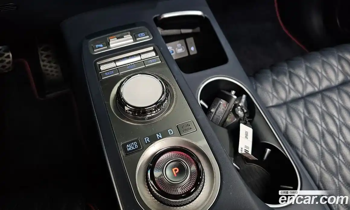 Genesis GV70 2022 2.5 автомат (гидро), фото 12