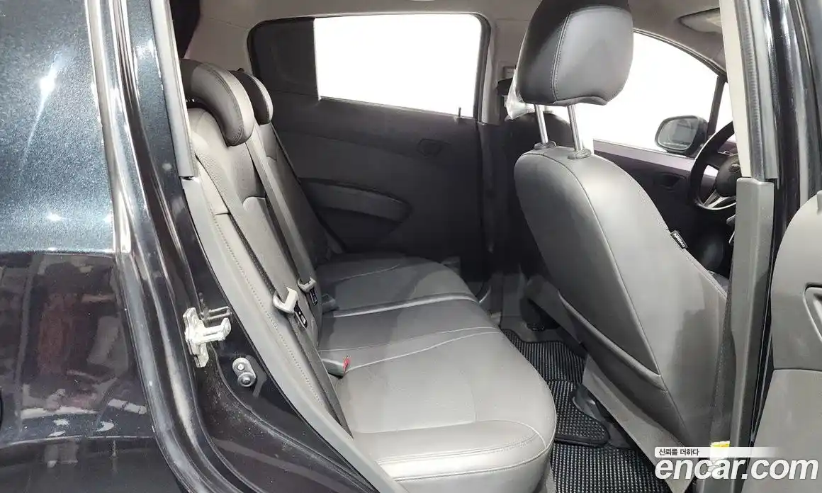 Chevrolet Spark 2014 1.0 автомат (гидро), фото 17