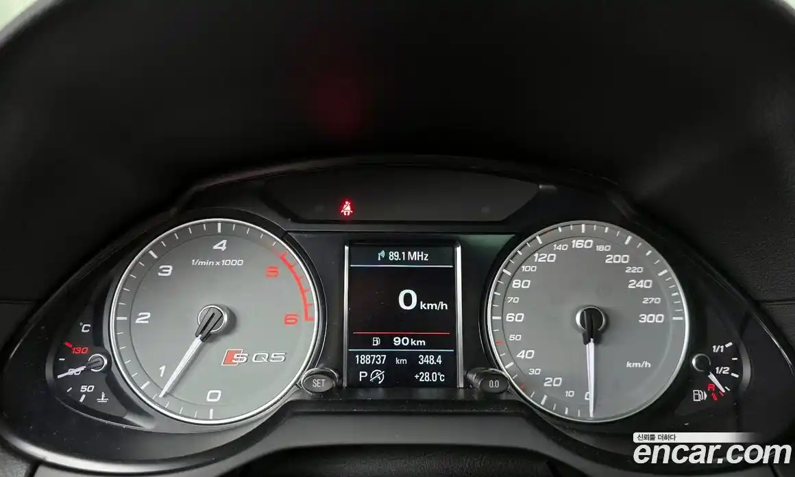 Audi SQ5 2015 3.0 автомат (гидро), фото 8