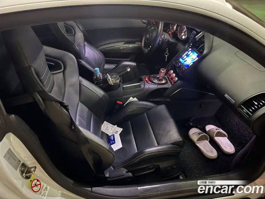 Audi R8 2015 5.2 автомат (гидро), фото 7