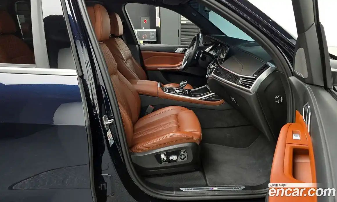 BMW X7 2022 3.0 автомат (гидро), фото 11