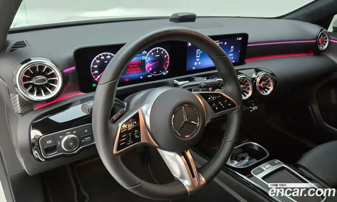 Mercedes-Benz A-Class 2025 2.0 гидро, фото 13