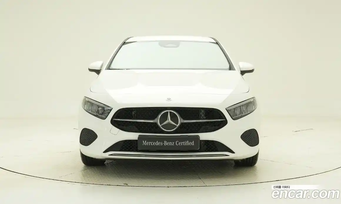 Mercedes-Benz A-Class 2025 2.0 гидро, фото 3