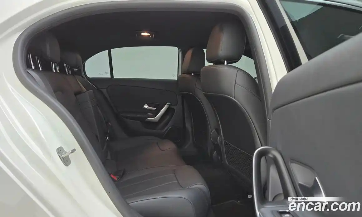 Mercedes-Benz A-Class 2025 2.0 гидро, фото 10