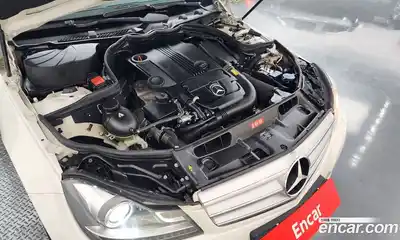 Mercedes-Benz C-Class 2011 1.8 гидро, миниатюра 6