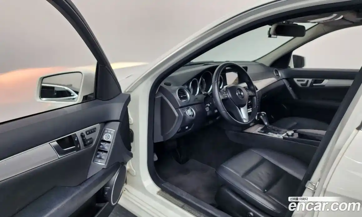 Mercedes-Benz C-Class 2011 1.8 гидро, фото 10