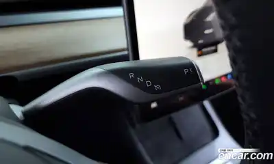 Tesla Model Y 2023 0.2 автомат (гидро), миниатюра 12