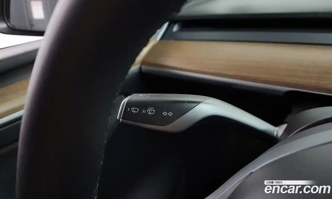 Tesla Model Y 2023 0.2 автомат (гидро), фото 28 Tesla Model Y 2023 0.2 автомат (гидро), фото 28