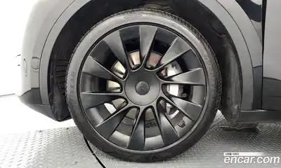 Tesla Model Y 2023 0.2 автомат (гидро), миниатюра 5 Tesla Model Y 2023 0.2 автомат (гидро), миниатюра 5