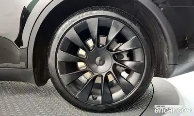 Tesla Model Y 2023 0.2 автомат (гидро), миниатюра 7 Tesla Model Y 2023 0.2 автомат (гидро), миниатюра 7