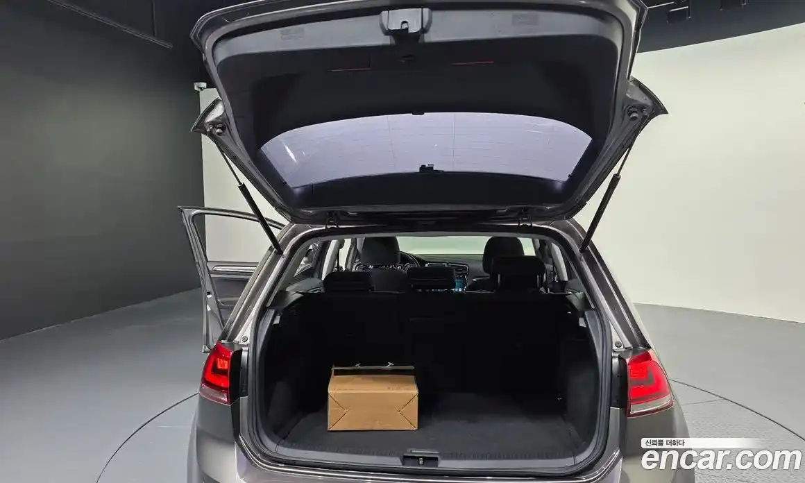 Volkswagen Golf 2014 1.4 автомат (гидро), фото 20