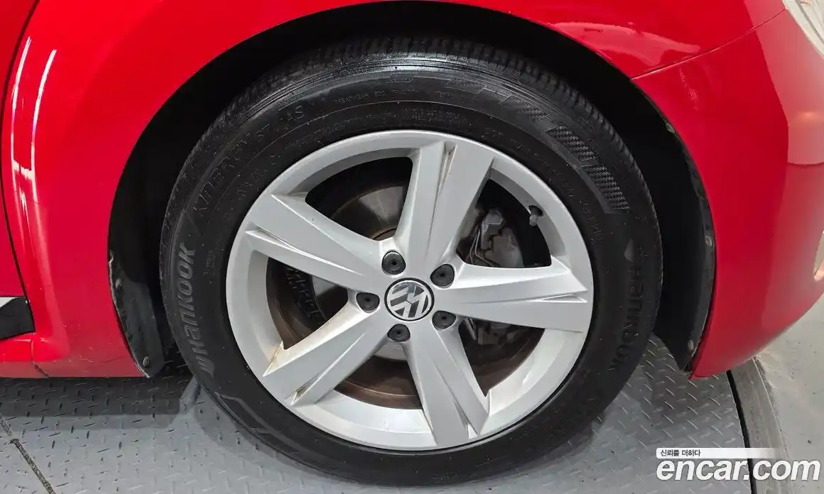 Volkswagen Beatle 2013 2.0 автомат (гидро), фото 5