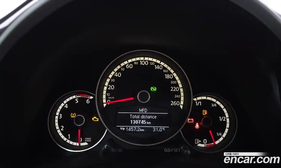 Volkswagen Beatle 2013 2.0 автомат (гидро), фото 8