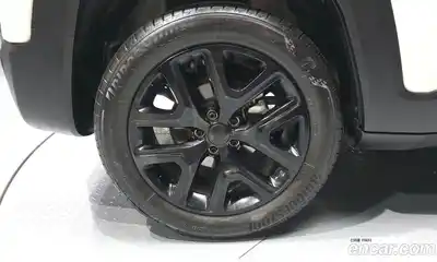 Jeep Renegade 2023 1.3 автомат (гидро), миниатюра 5