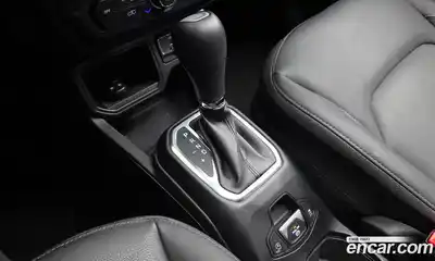 Jeep Renegade 2023 1.3 автомат (гидро), миниатюра 9