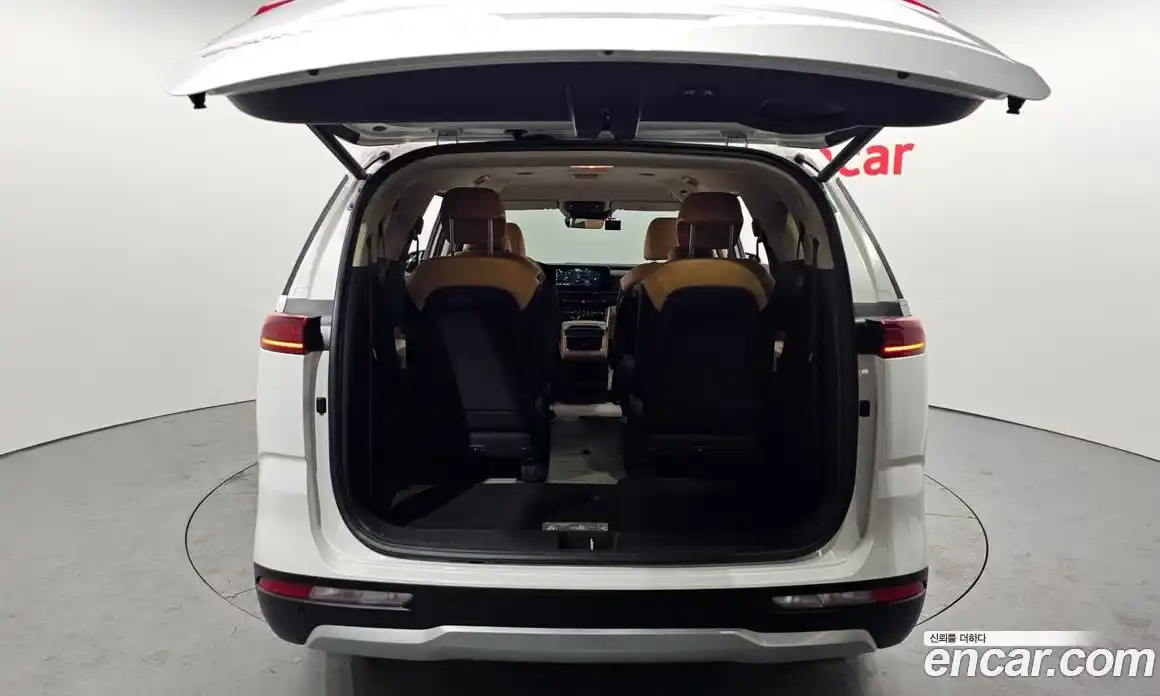 Kia Carnival 2023 2.2 автомат (гидро), фото 20