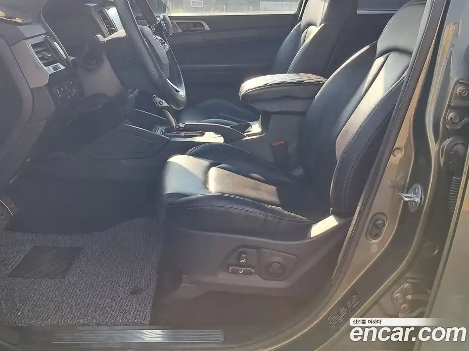 SsangYong Rexton 2021 2.2 автомат (гидро), фото 15