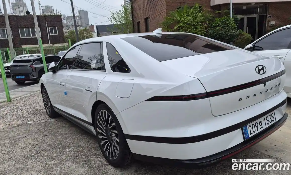 Hyundai Grandeur 2026 1.6 автомат (гидро), фото 3